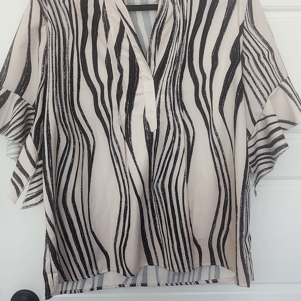 Elegant Black and Cream Striped Women's Top